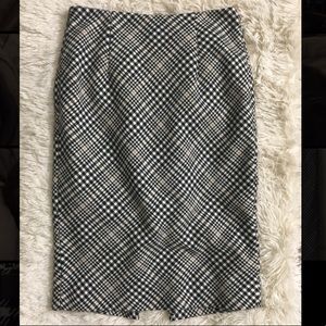 White House Black Market Houndstooth Pencil Skirt